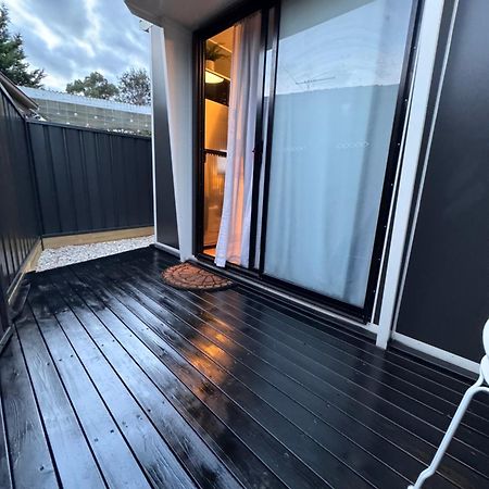 Stylish Tiny Home In Melton West Exterior foto