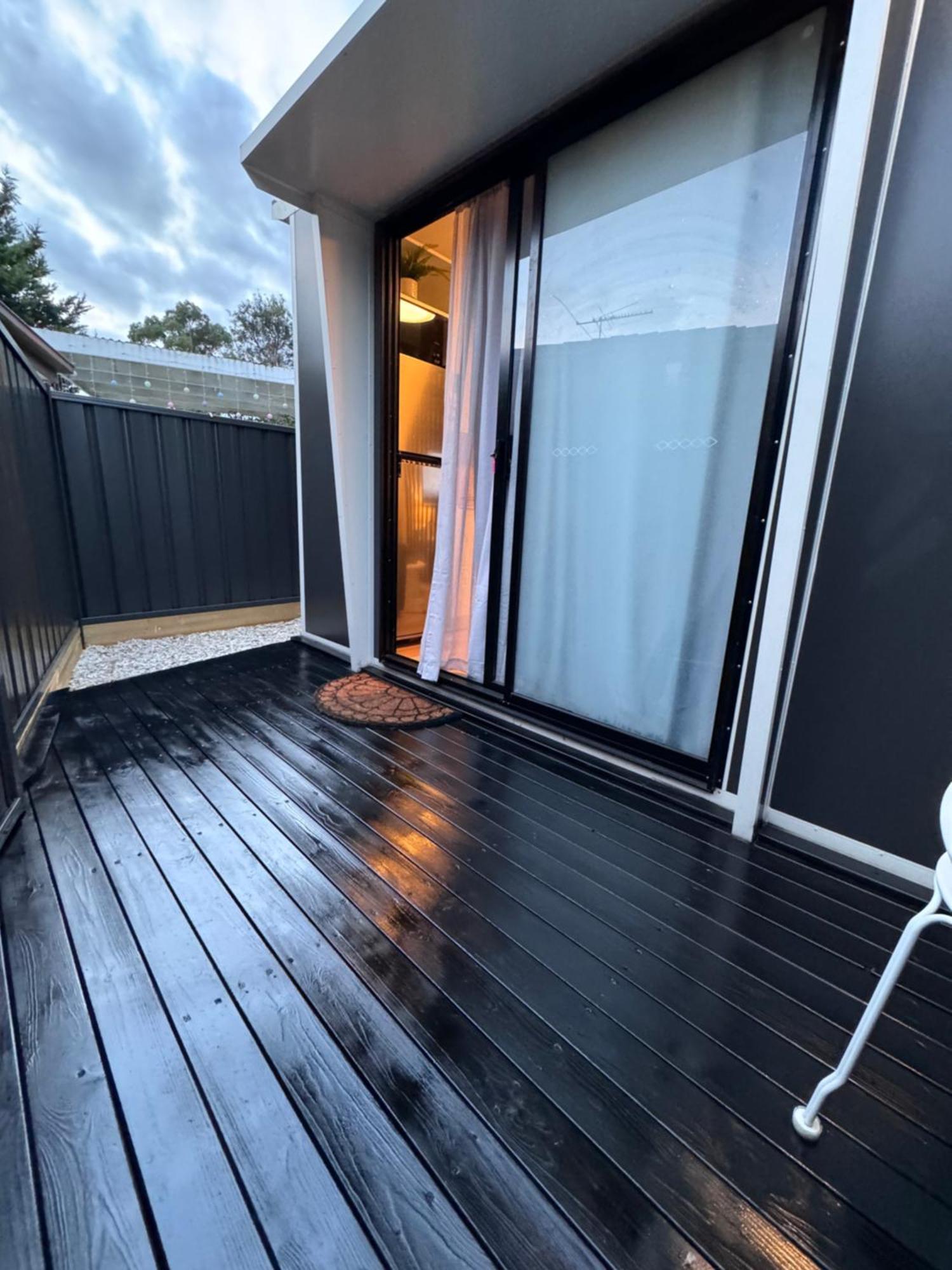 Stylish Tiny Home In Melton West Exterior foto